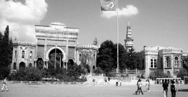 2 Temmuz 1933 – Atatürk İstanbul Üniversitesi’nde