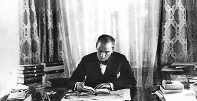 Atatürk’ün düşünce hayatını şekillendiren kitaplar