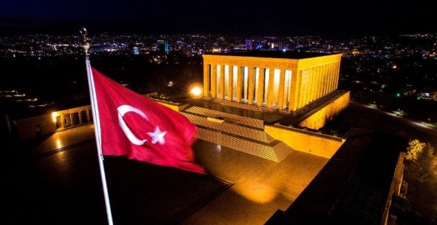 Türklerin en son ve en büyük kurganı Anıtkabir