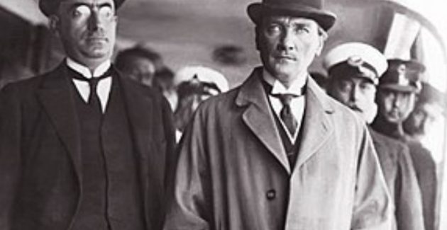 Atatürk’ün Can Yoldaşı Nuri Conker’e Gönderdiği Mektup