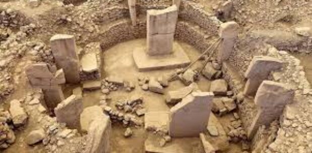 Göbeklitepe Yılan Sembolizmi